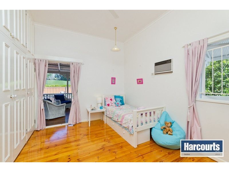 35 Bowman Parade, Bardon QLD 4065