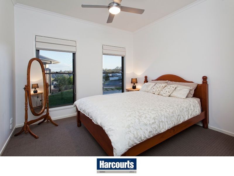 7 Tributary Court, Eatons Hill QLD 4037