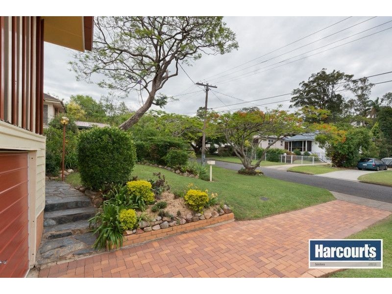 30 Elbury Street, Mitchelton QLD 4053