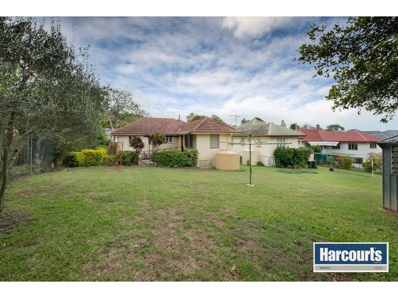 30 Elbury Street, Mitchelton QLD 4053