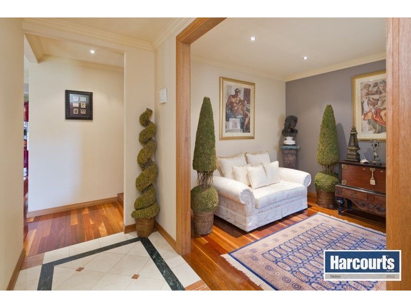 19 Raleigh Parade, Ashgrove QLD 4060