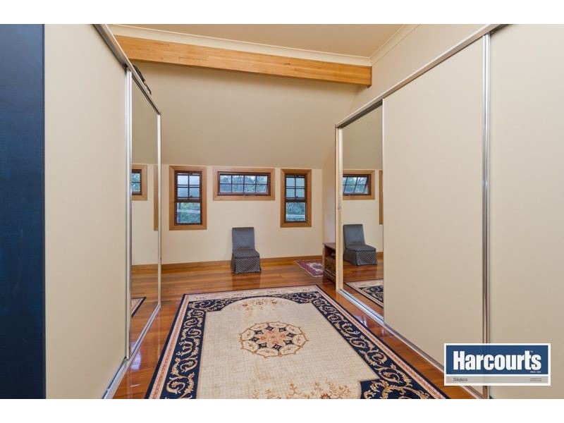 19 Raleigh Parade, Ashgrove QLD 4060