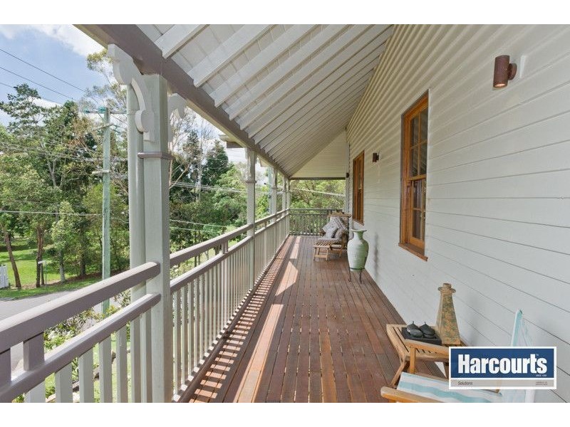 19 Raleigh Parade, Ashgrove QLD 4060