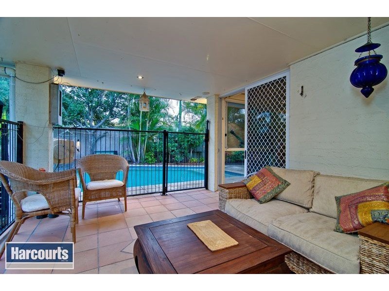 10 Amanda Place, Bridgeman Downs QLD 4035