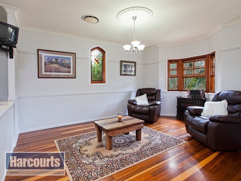 11 Steege Street, Ashgrove QLD 4060