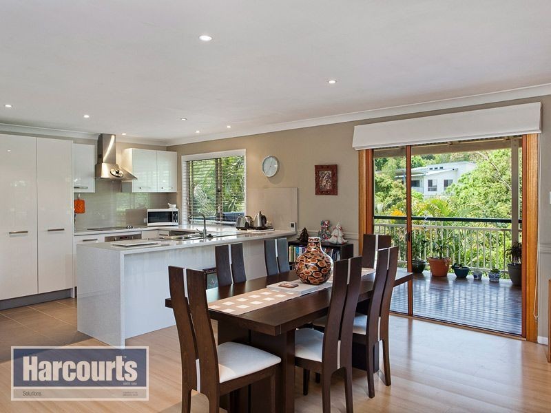 16 Linkwood Drive, Ferny Hills QLD 4055