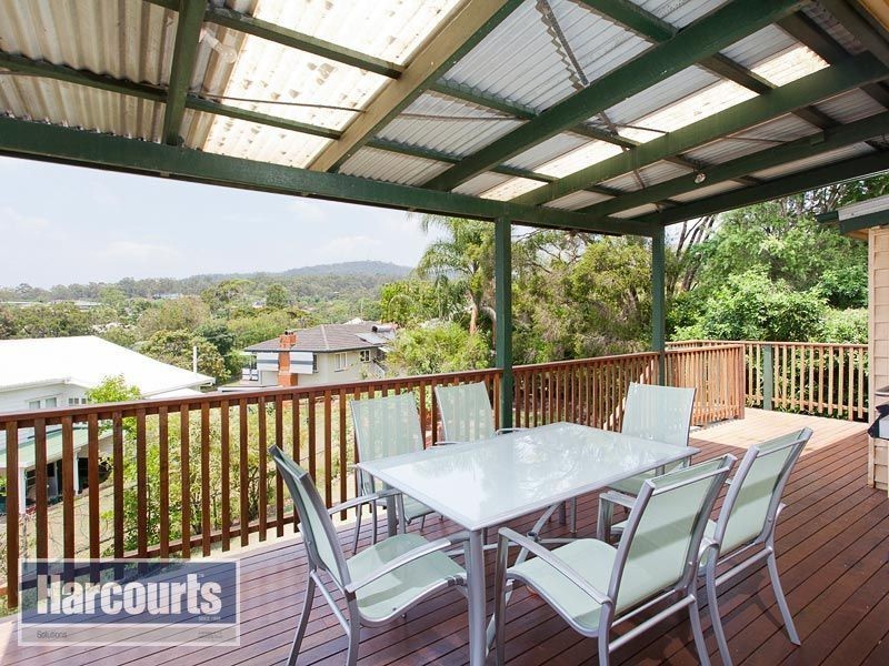 22 Stationview Street, Mitchelton QLD 4053