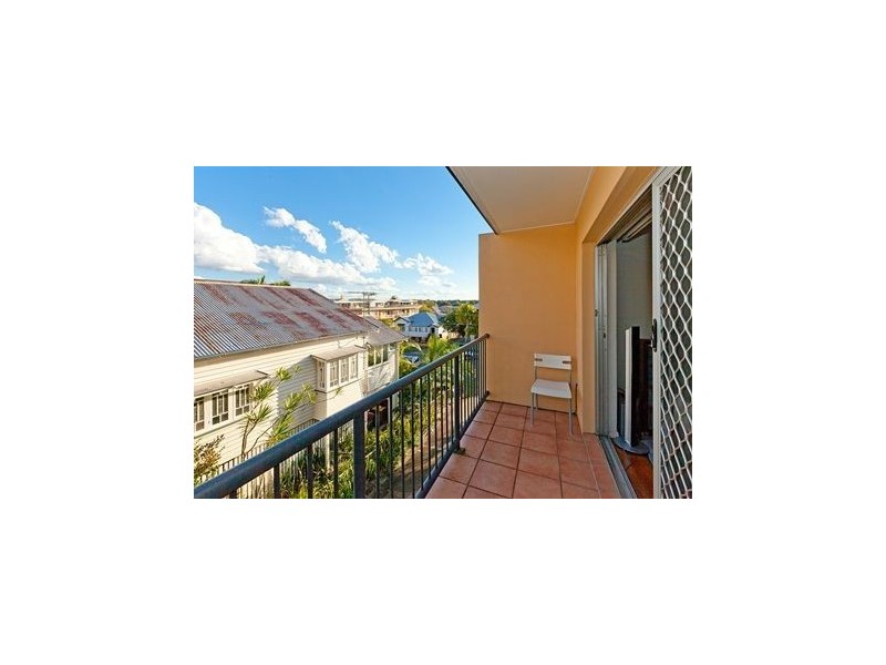 6/42 Rialto Street, Coorparoo QLD 4151