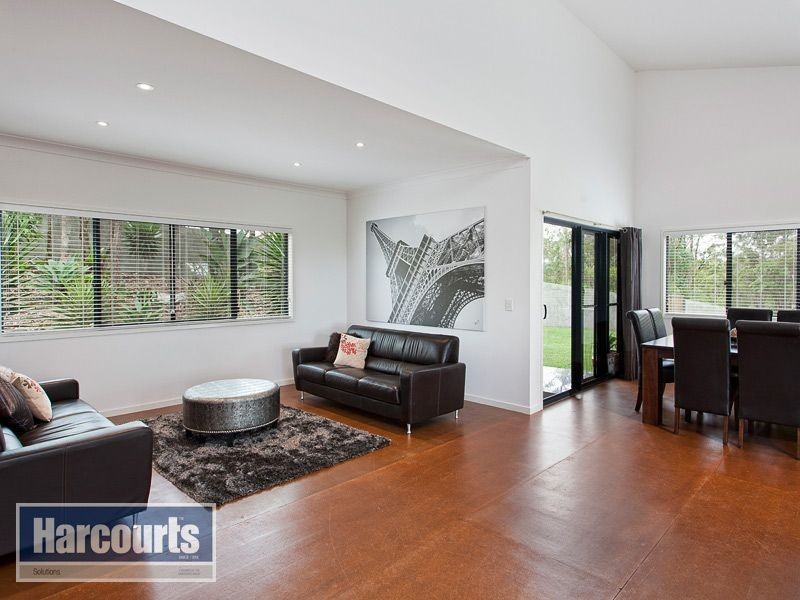 17 Retreat Court, Bunya QLD 4055