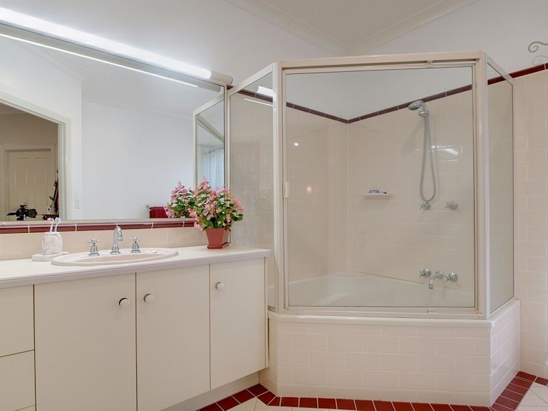 11 Eastwood Place, Samford Valley QLD 4520