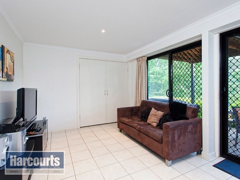 3 Dorset Court, Ferny Hills QLD 4055