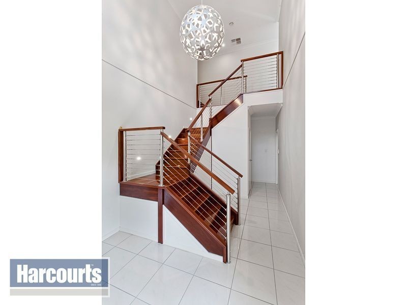 15 Stonehawke Place, The Gap QLD 4061