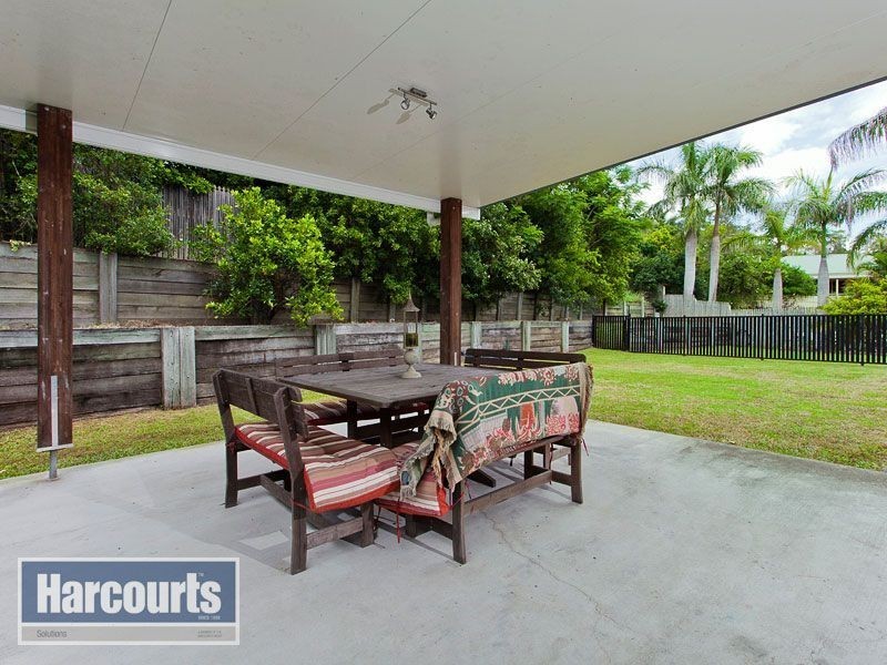 11 Rannoch Place, Ferny Grove QLD 4055