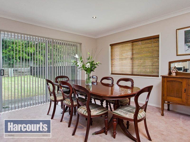 11 Rannoch Place, Ferny Grove QLD 4055