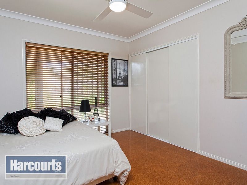 11 Rannoch Place, Ferny Grove QLD 4055