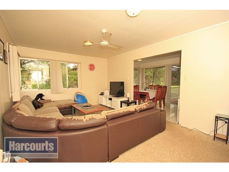 24 Coleraine Street, Ferny Grove QLD 4055