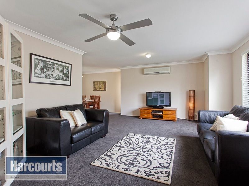 19 Dundee Place, Upper Kedron QLD 4055