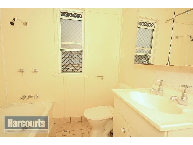 69 Fitzsimmons Street, Keperra QLD 4054