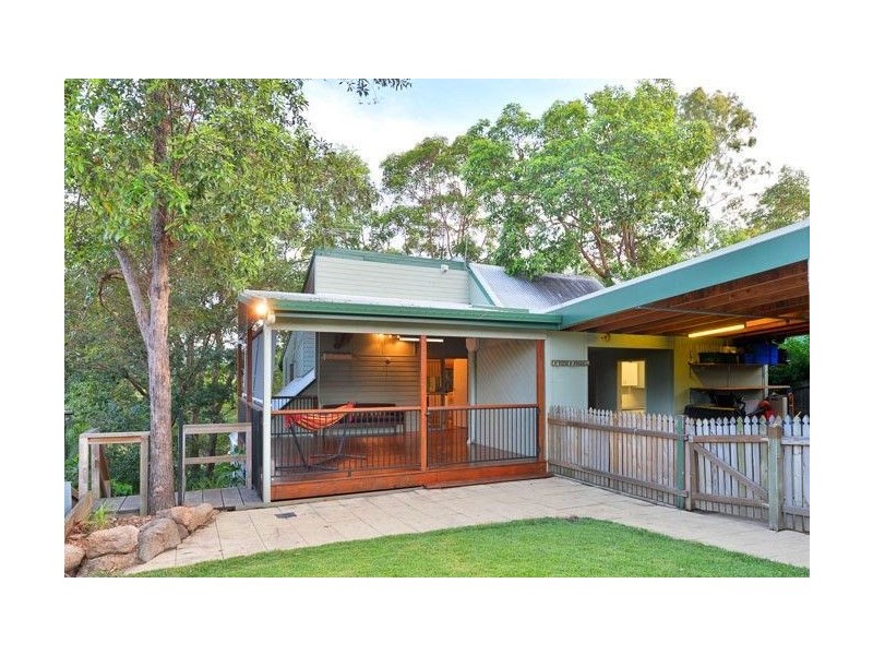 109 Plucks Road, Arana Hills QLD 4054