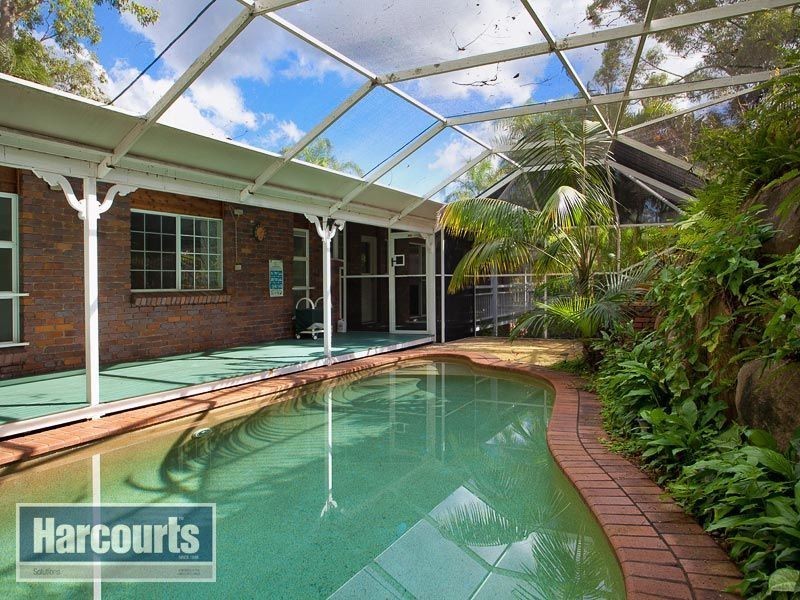 4 Anaheim Court, Ferny Hills QLD 4055