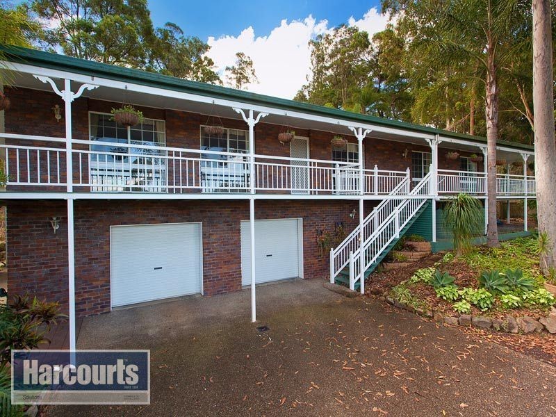 4 Anaheim Court, Ferny Hills QLD 4055