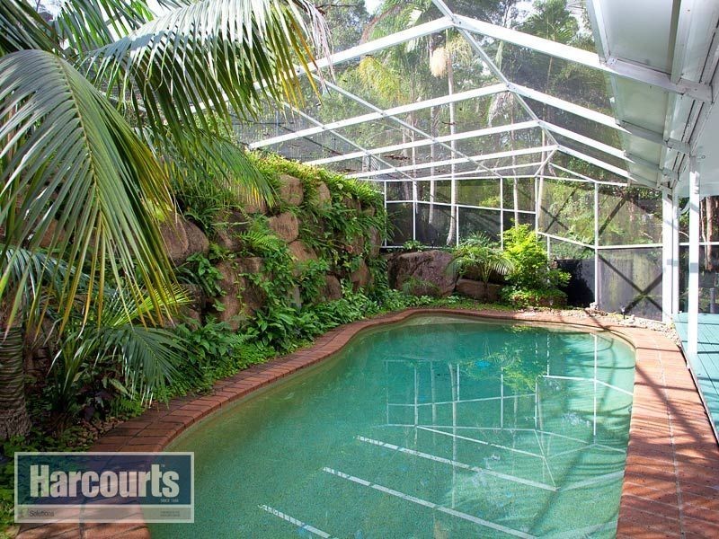 4 Anaheim Court, Ferny Hills QLD 4055