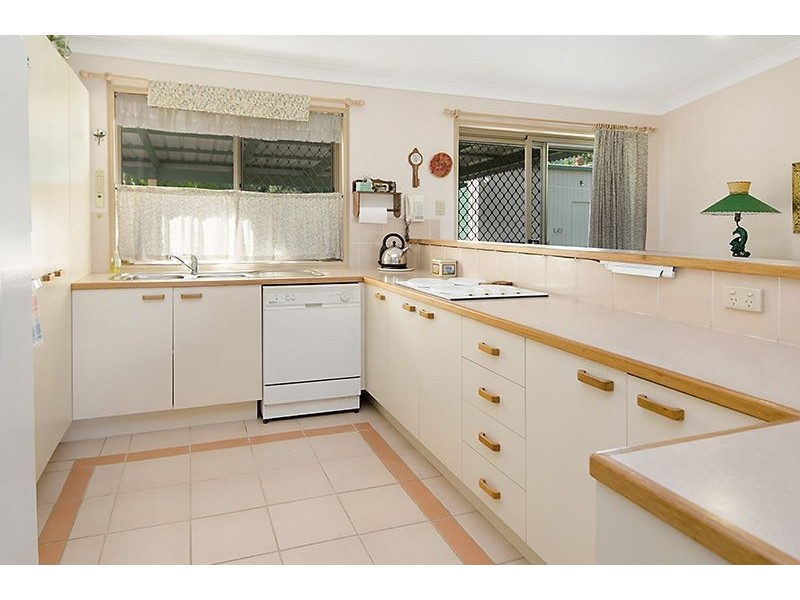 1 Greenwood Crescent, Samford Valley QLD 4520