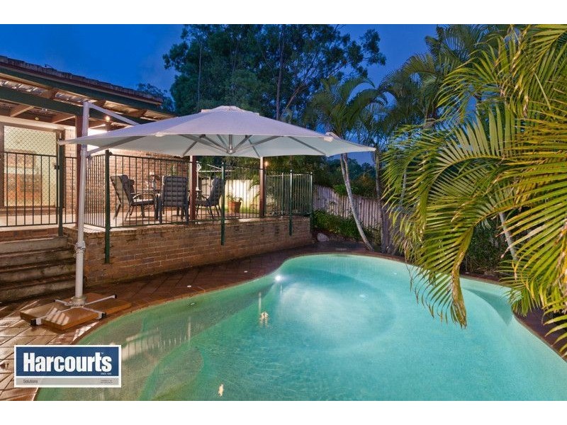 4 Leonarda Drive, Arana Hills QLD 4054