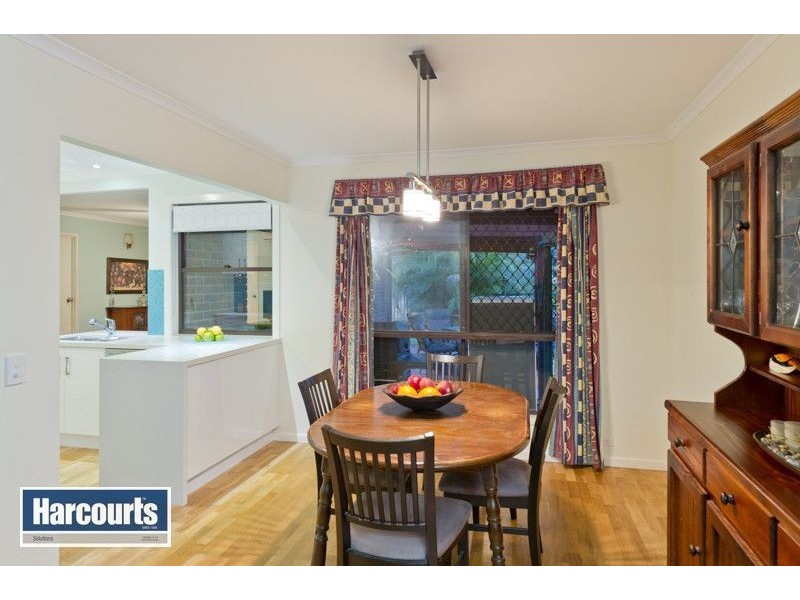 4 Leonarda Drive, Arana Hills QLD 4054