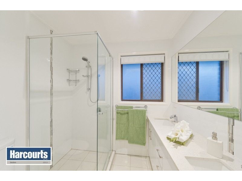 4 Leonarda Drive, Arana Hills QLD 4054