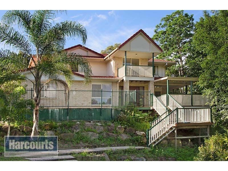 16 Lynwood Court, Ferny Hills QLD 4055