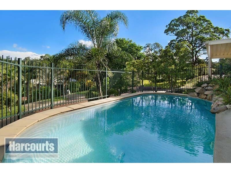 16 Lynwood Court, Ferny Hills QLD 4055
