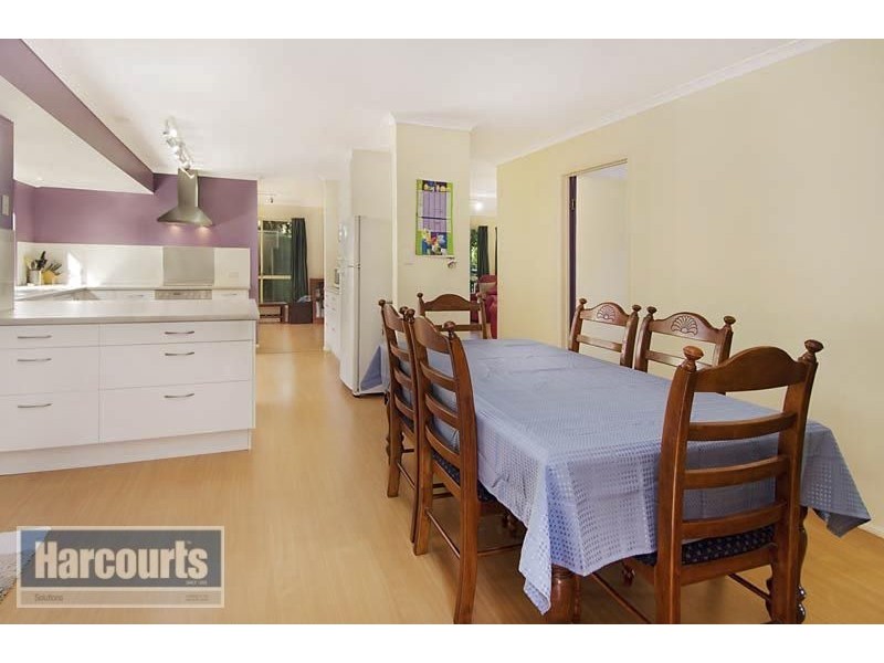 16 Lynwood Court, Ferny Hills QLD 4055