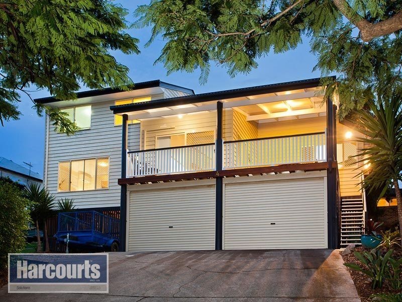 4 Fleetwood Court, Ferny Hills QLD 4055