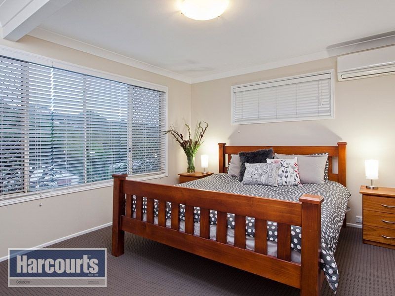 4 Fleetwood Court, Ferny Hills QLD 4055