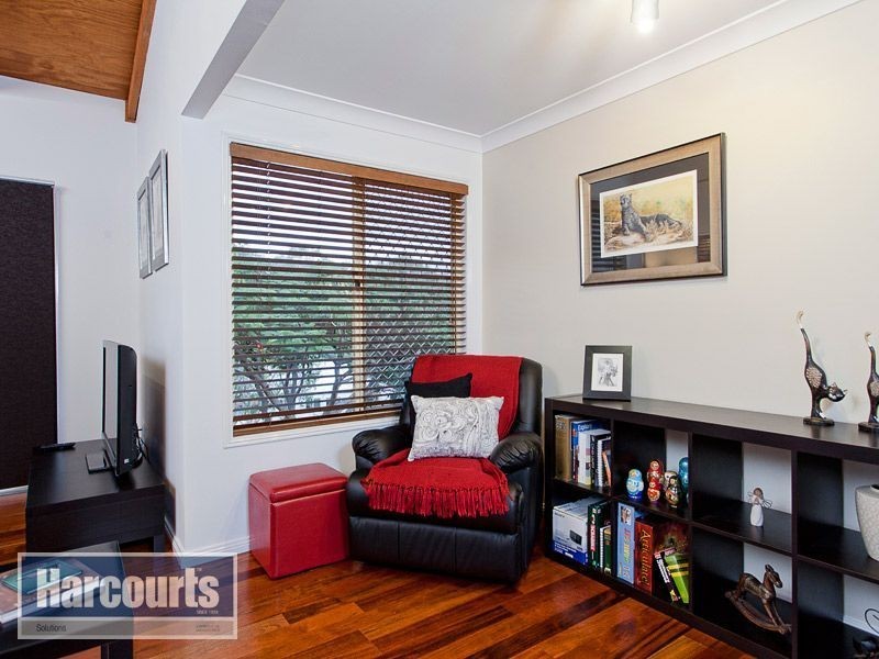 4 Fleetwood Court, Ferny Hills QLD 4055