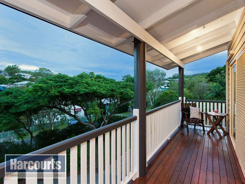 4 Fleetwood Court, Ferny Hills QLD 4055