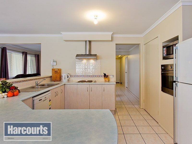 112 Kirralee Crescent, Upper Kedron QLD 4055