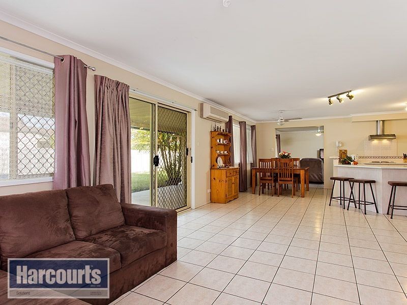 112 Kirralee Crescent, Upper Kedron QLD 4055