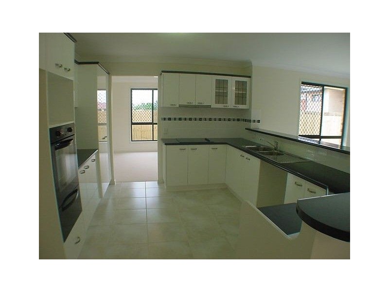 5 Edmund Court, Warner QLD 4500
