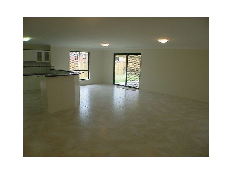 5 Edmund Court, Warner QLD 4500