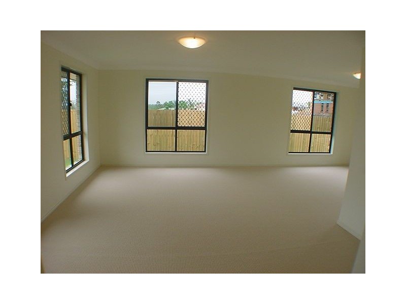 5 Edmund Court, Warner QLD 4500