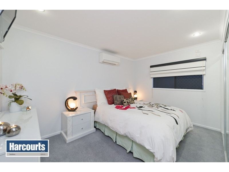 105 Redwood Street, Stafford Heights QLD 4053