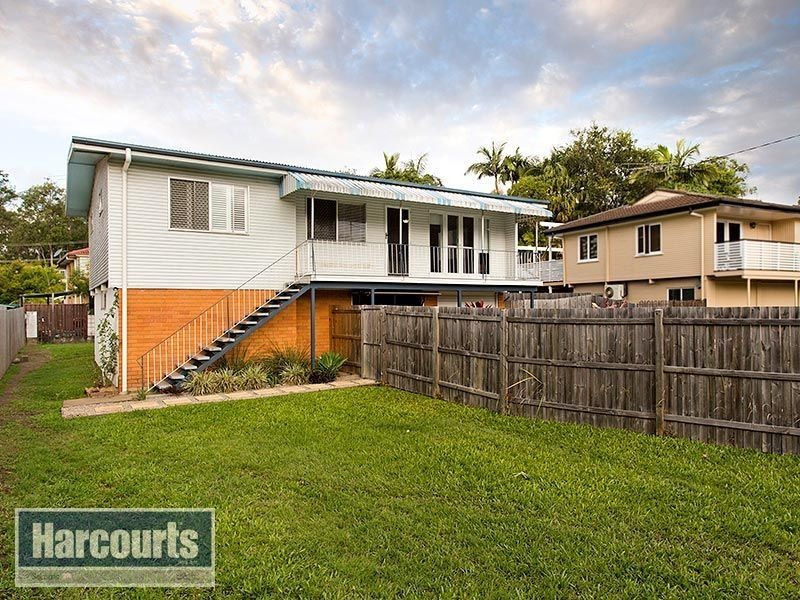 7 Kolora Crescent, Ferny Hills QLD 4055