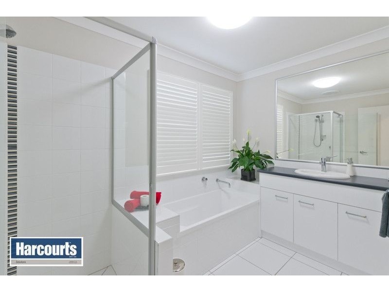 11 Greenview Close, Mitchelton QLD 4053