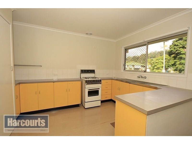 12 Lockrose Street, Mitchelton QLD 4053