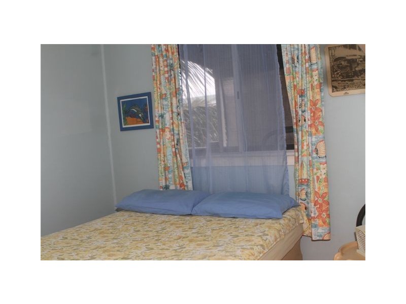 8 Easton Street, Eurong QLD 4581