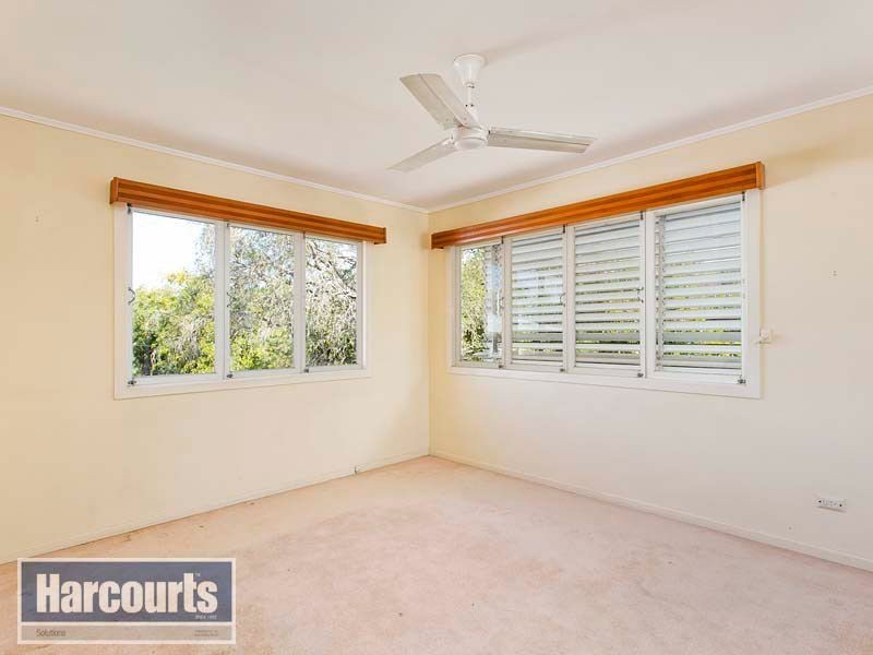 27 Penambul Crescent, Ferny Hills QLD 4055