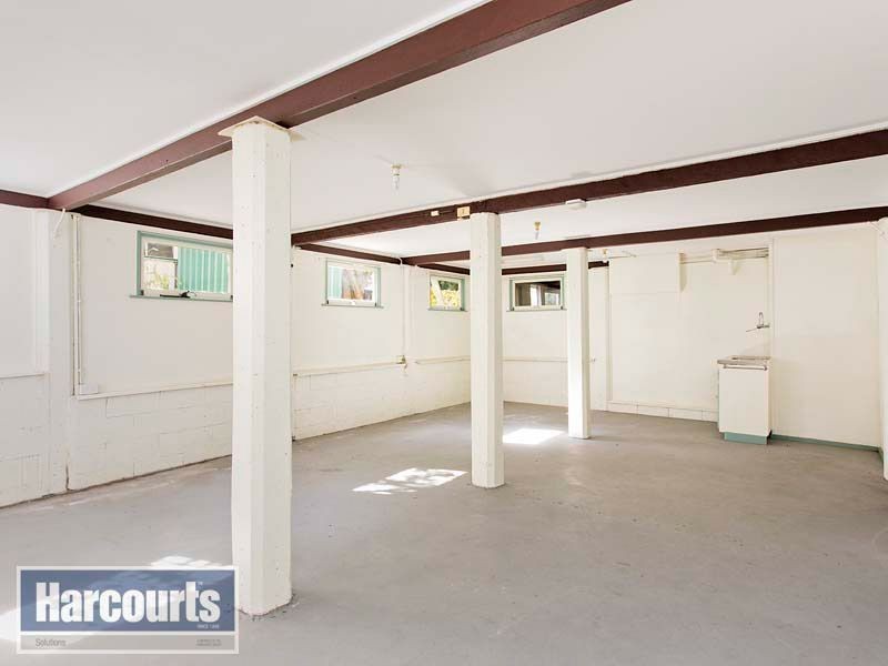 27 Penambul Crescent, Ferny Hills QLD 4055