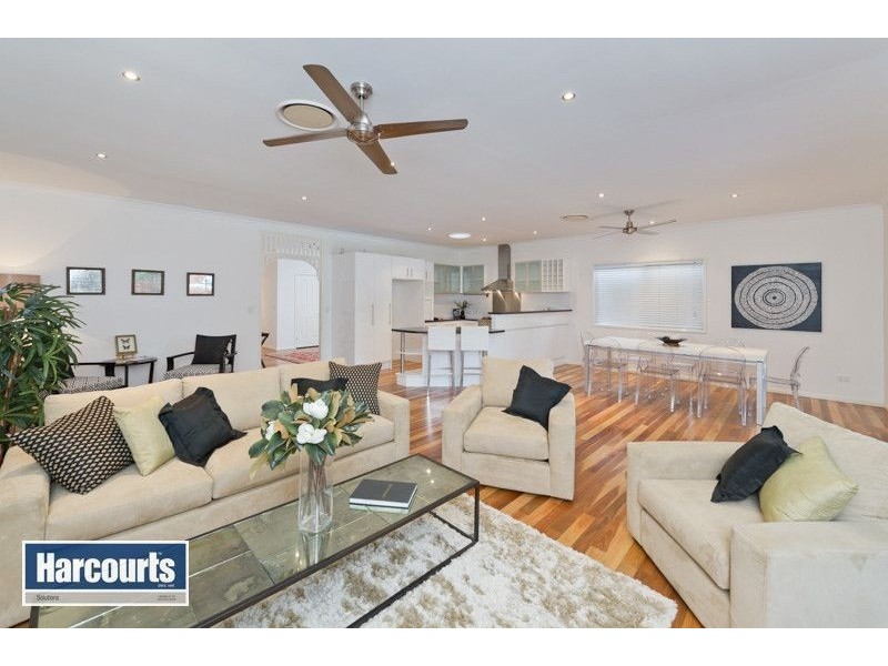 121 Royal Parade, Ashgrove QLD 4060